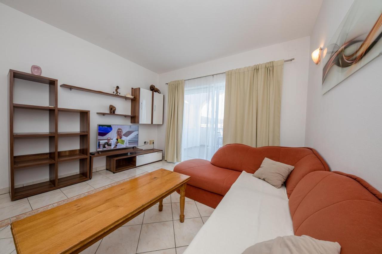 Apartments And Rooms By The Sea Supetarska Draga - Gornja, Rab - 11579 Экстерьер фото