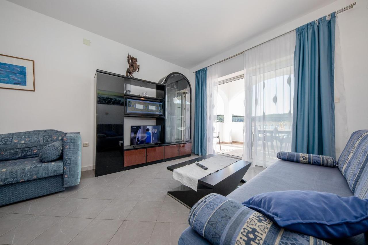 Apartments And Rooms By The Sea Supetarska Draga - Gornja, Rab - 11579 Экстерьер фото