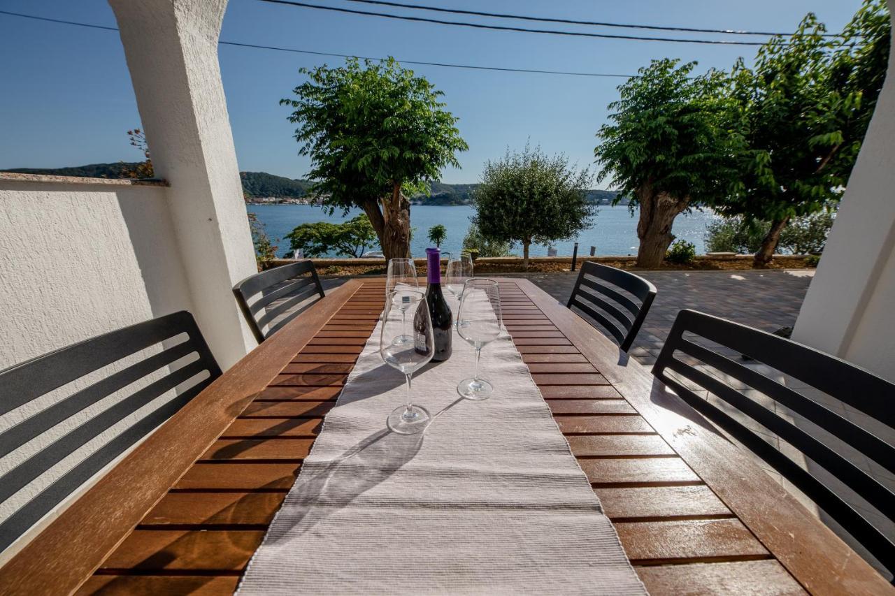 Apartments And Rooms By The Sea Supetarska Draga - Gornja, Rab - 11579 Экстерьер фото